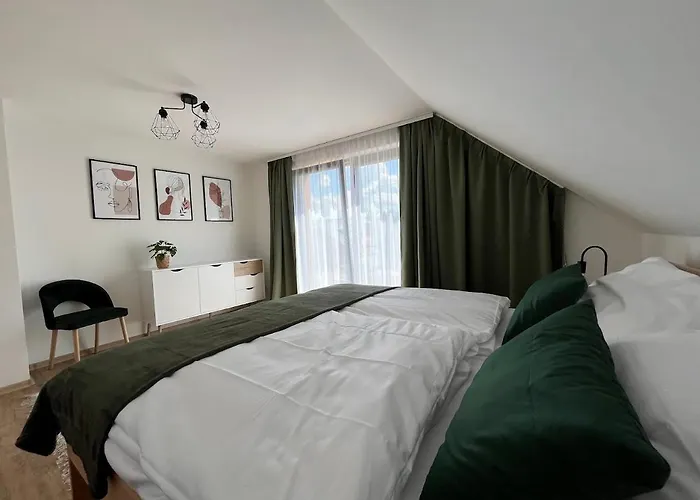 Hnízdo Na Hůrce * Horní Planá