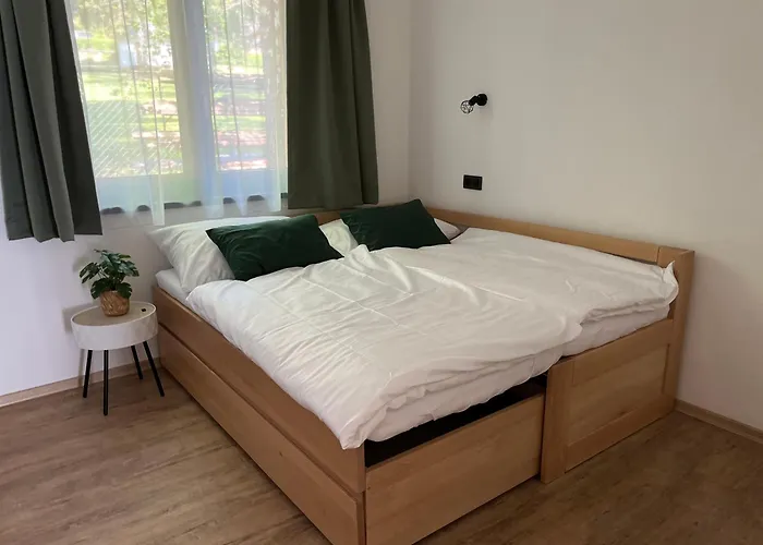 Hnízdo Na Hůrce *