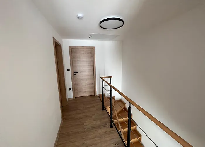 Hnízdo Na Hůrce *